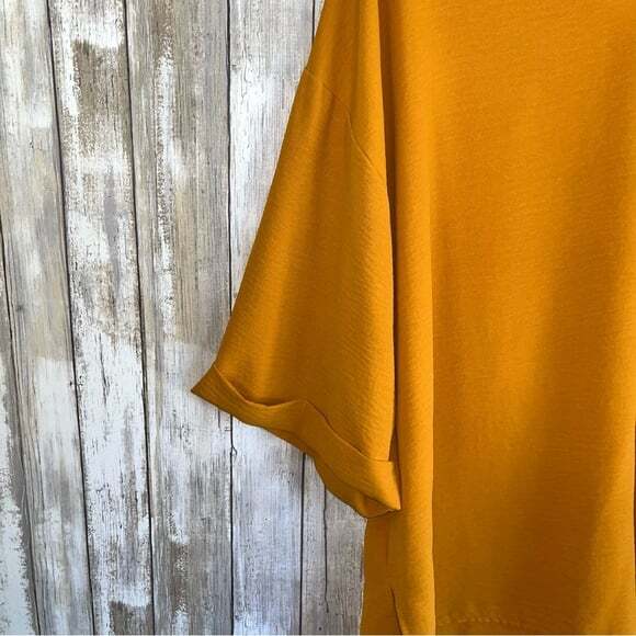 BiBi Mustard Oversized High Low Pocket Blouse - Picture 4 of 6